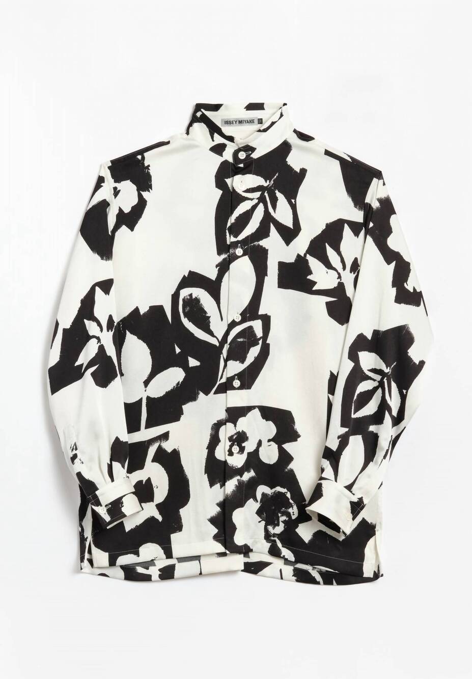 NEW ISSEY MIYAKE women's physiotype satin top in frost white